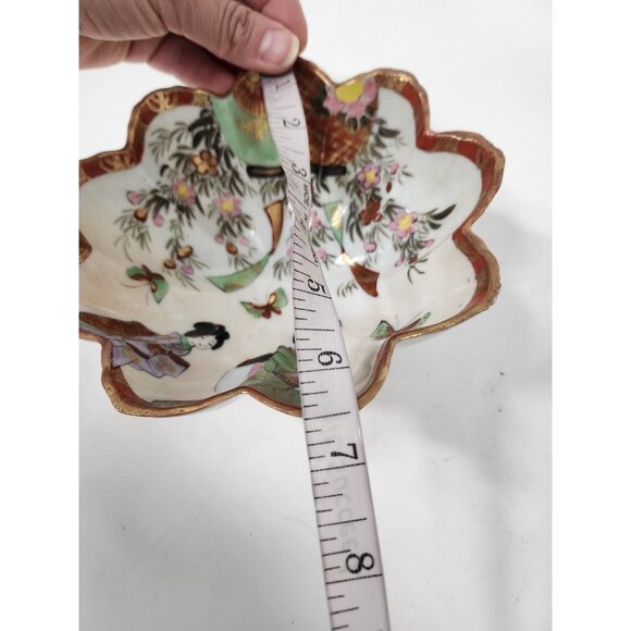 Vintage Japanese Gold Scalloped Edge Geisha Floral Footed Kutani Serving Bowl - Picture 6 of 7